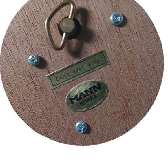 Vintage Mann Korea Cheerful Snowman Ceramic Music Box 8" - Picture 6 of 6